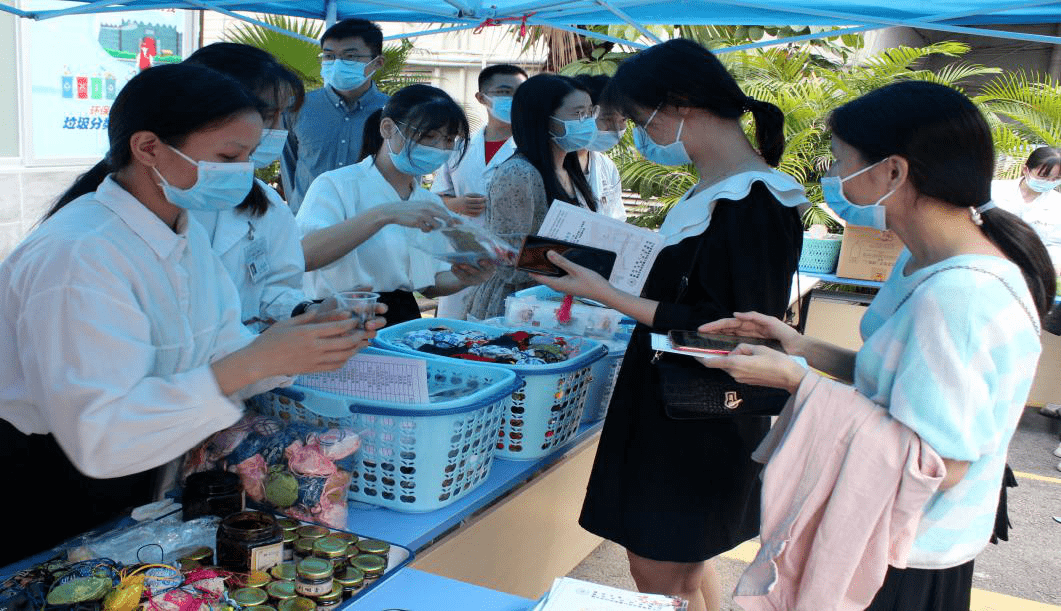 市二医院|传承弘扬中医药文化，感受中医药文化魅力！——市二医院成功举办“第二届膏方节”暨大型义诊活动