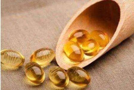 唇膏|干唇星人唇膏，轻松摆脱干燥开裂的“沙漠唇”！