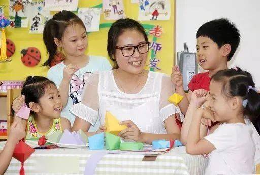 什么是青春期教育 aabe2ed4ef4d4fecb91617ac767e4909.jpeg