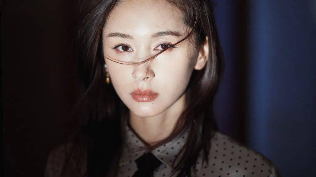 王子|别对着起皮的脸发愁了，王子文的秋冬护肤秘诀来了！