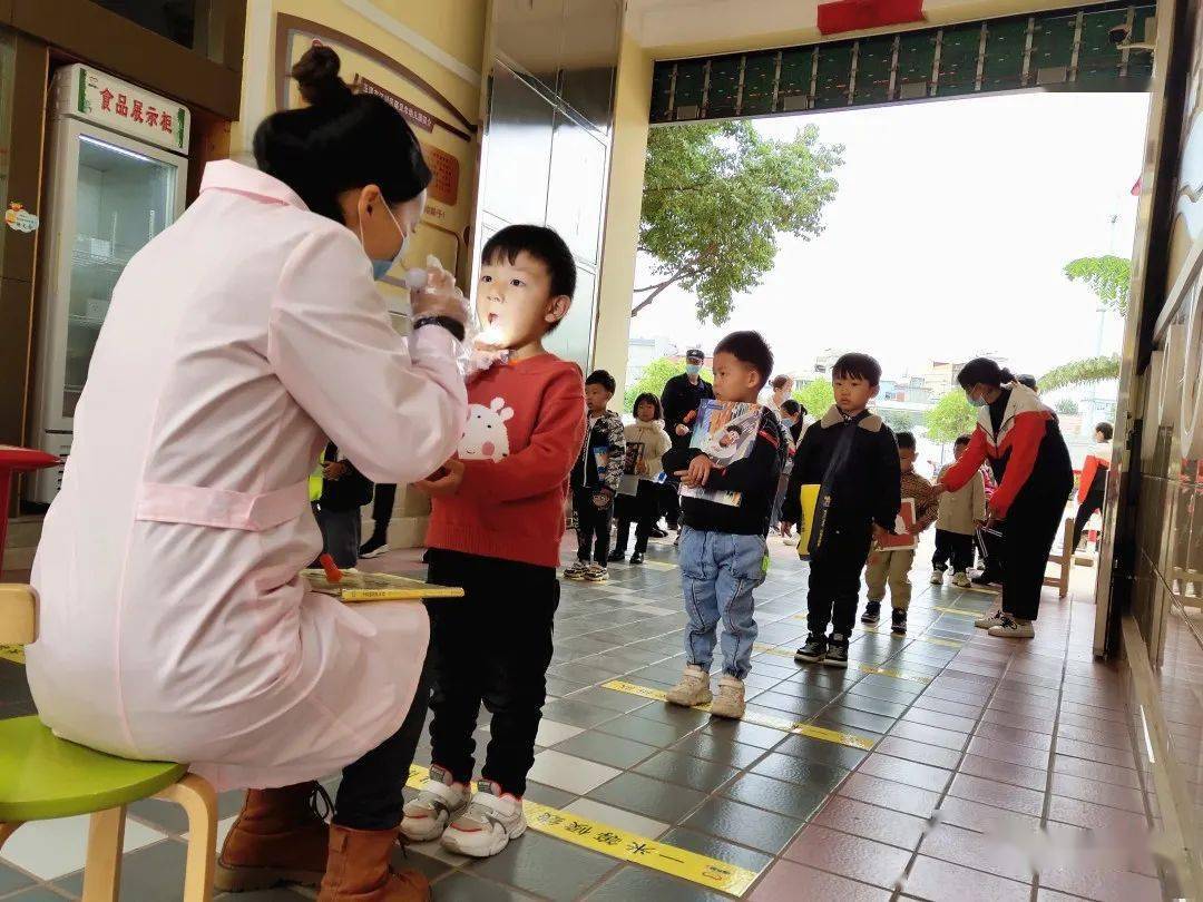 县区风采江川让一米线成为爱的安全距离