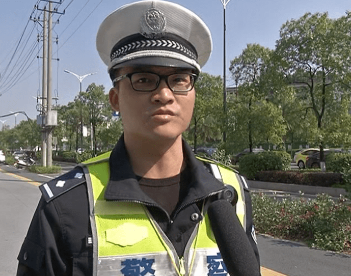 市交警支队安源大队高坑中队长:潘玉涛