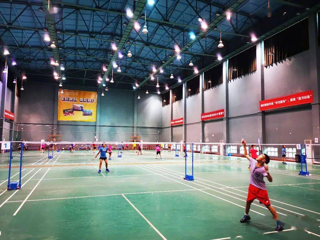 
全国羽毛球后备人才基地先容——广州市羽毛球运动学校|华体会hth(图1)