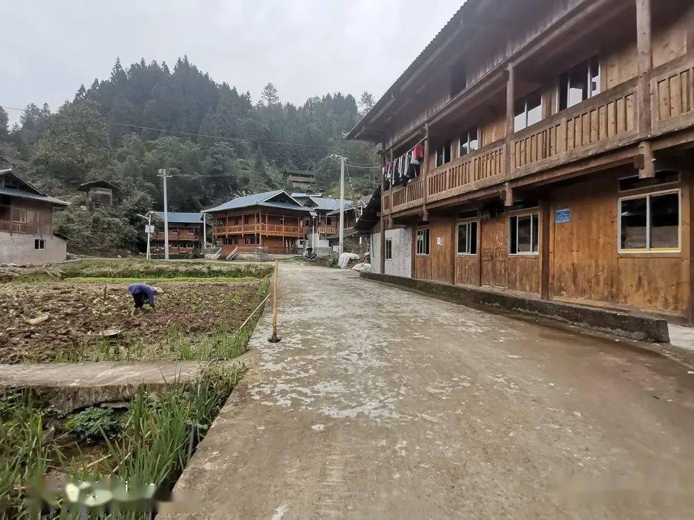 10月27号中午,采访团队来到了榕江县水尾乡高望村亚光寨.