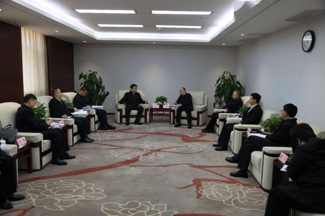 银保监局调研,与山西银保监局党委书记,局长尹江鳌一行举行工作会谈