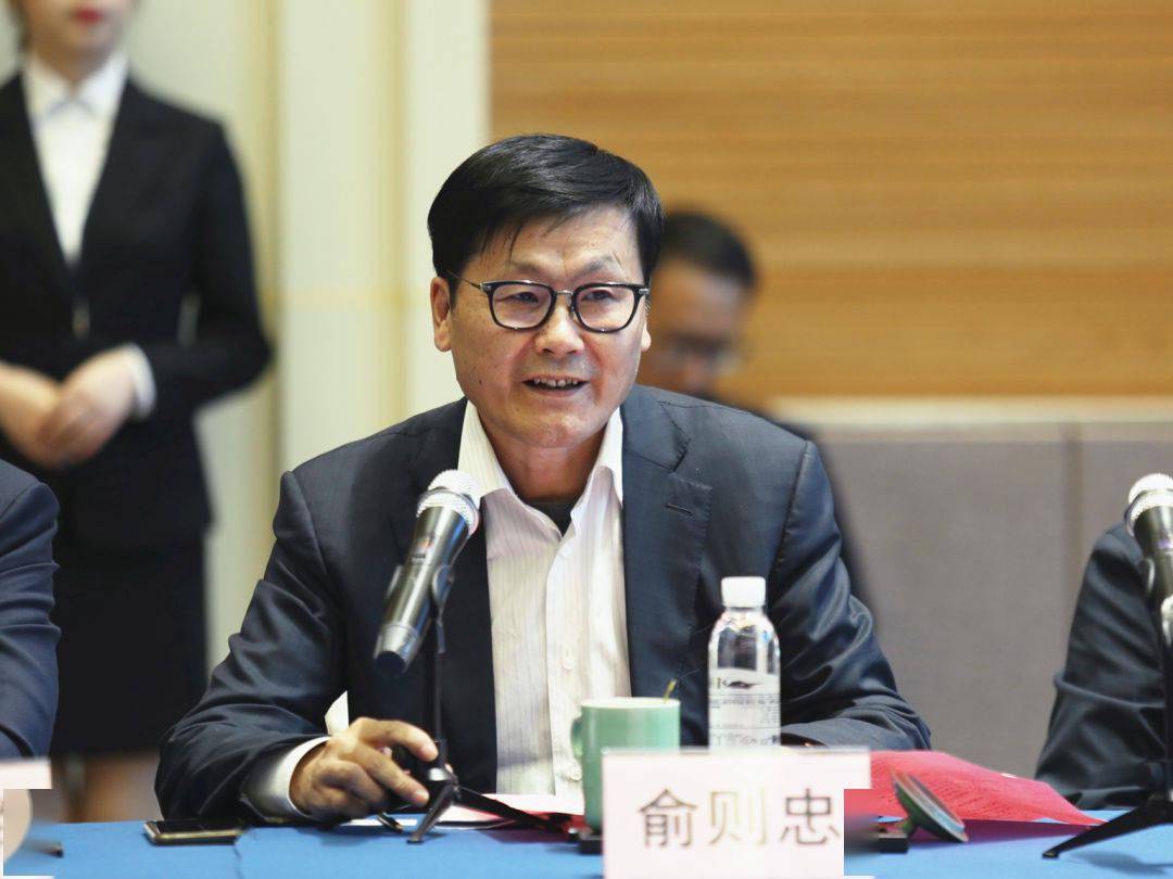园区动态重庆市政府港澳办考察信息港小镇