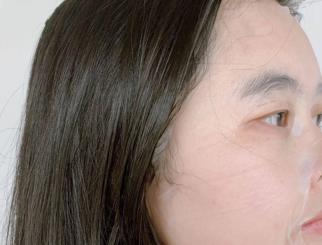 肌肤|嫩到掐出水！用一次比敷100片面膜还白润，10分钟感受女星同款水光肌！