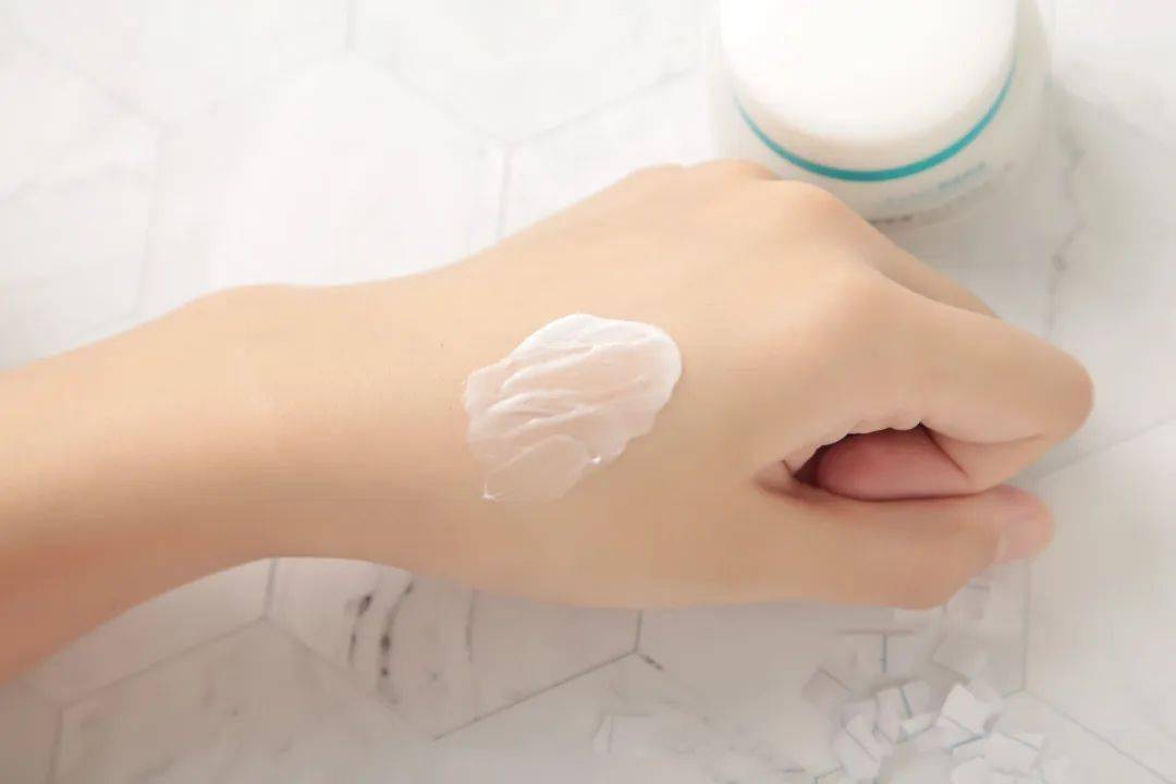 护肤品|扒皮？大牌护肤品竟然也加这些“便宜货”？！