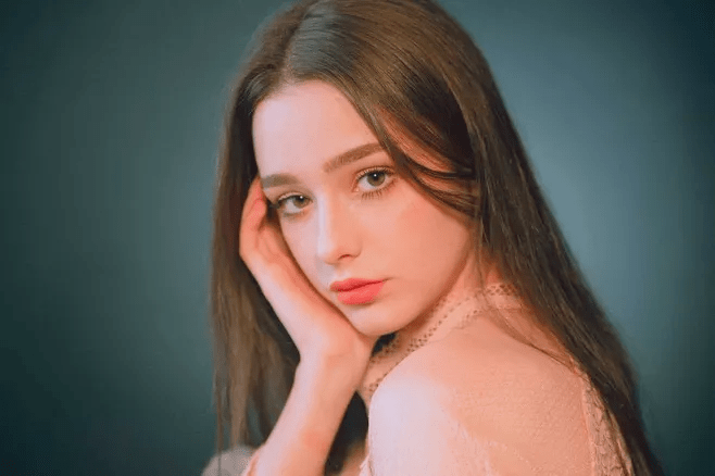 肤色|年末最显白的发色都在这了