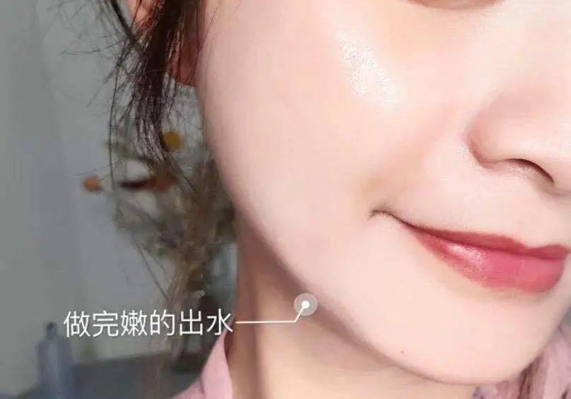 少女|35岁辣妈，生完2个孩子还是一张少女脸，她一语道破衰老真相......