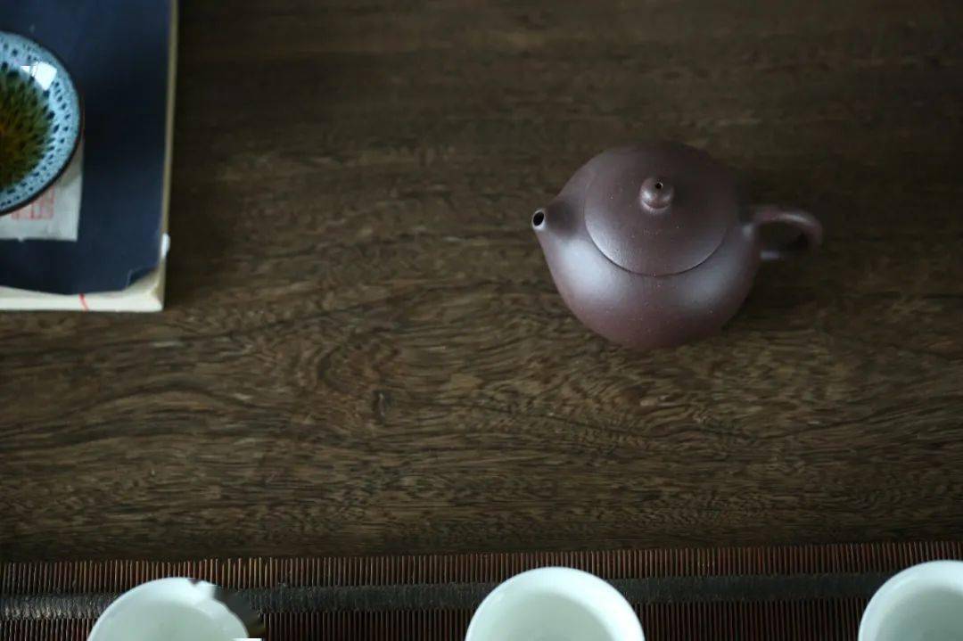 很长的茶壶嘴 a484f862314f4d8fafb1e213b36ea2e6.jpeg