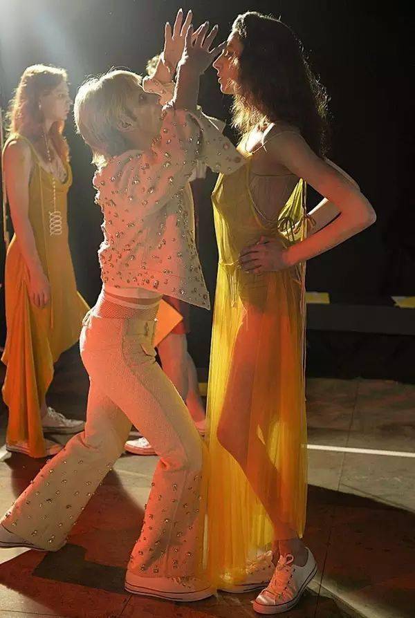 Art|来自“跨性别者”独特的穿衣方式，“我们不在乎时尚界想要什么，只想要做自己。