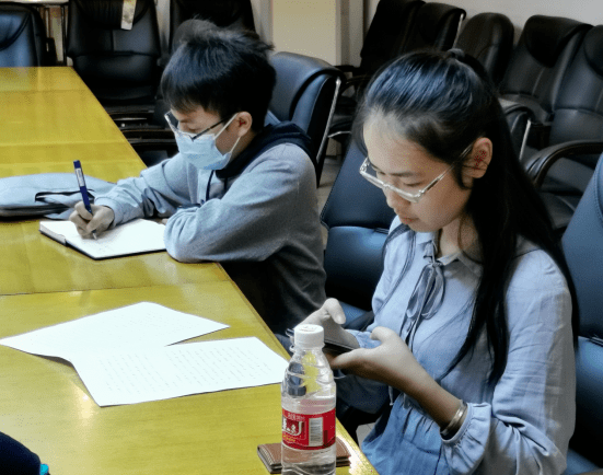 今天是第21个记者节 高新区(江海区)祝所有新闻媒体事情者节日快乐!‘AG亚娱集团’(图20)
今天是第21个记者节 高新区(江海区)祝所有新闻媒体事情者节日快乐!‘AG亚娱集团’(图20)