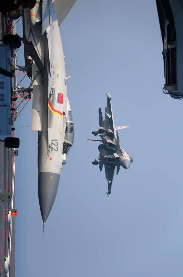 从“米格-15”到“歼-20”│一张长图见证人民空