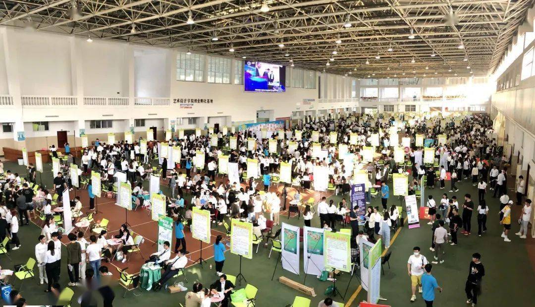 gdp海口2021_海口gdp(3)