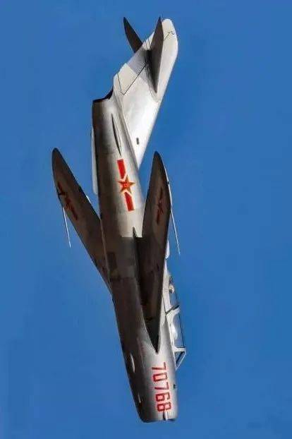 从“米格-15”到“歼-20”│一张长图见证人民空