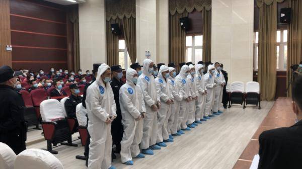 天门法院公开审理毛贵祥等10人涉恶势力犯罪集团案_手机搜狐网