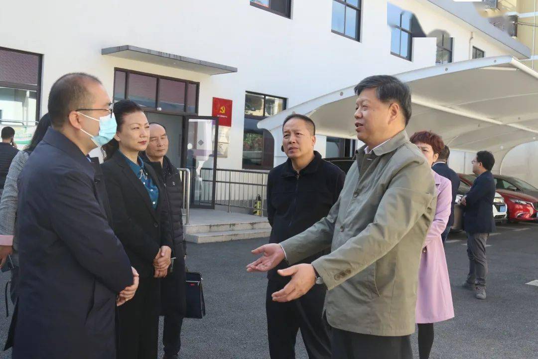 四川省绵阳市涪城区人大一行赴西渡街道"家站点"交流考察