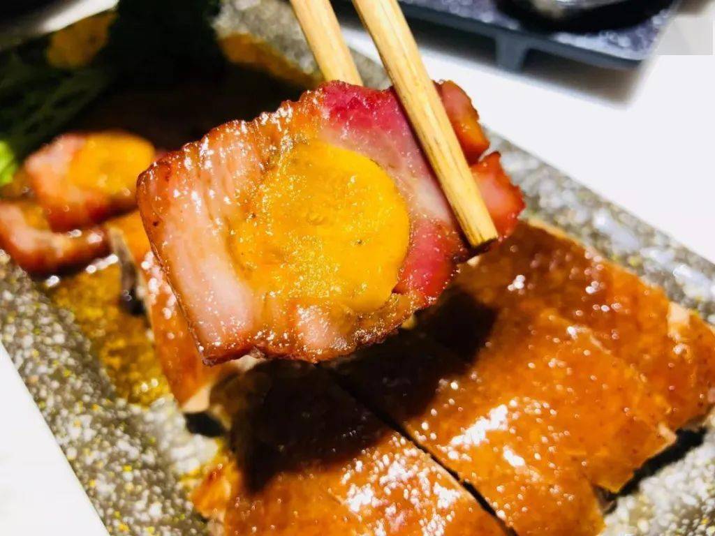 秘制蛋黄叉烧肉,想吃不用买,一口电饭锅就搞定,简单营养又美味