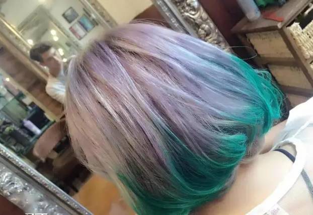 发型|最流行的“裙摆染”发型，美到你了吗？