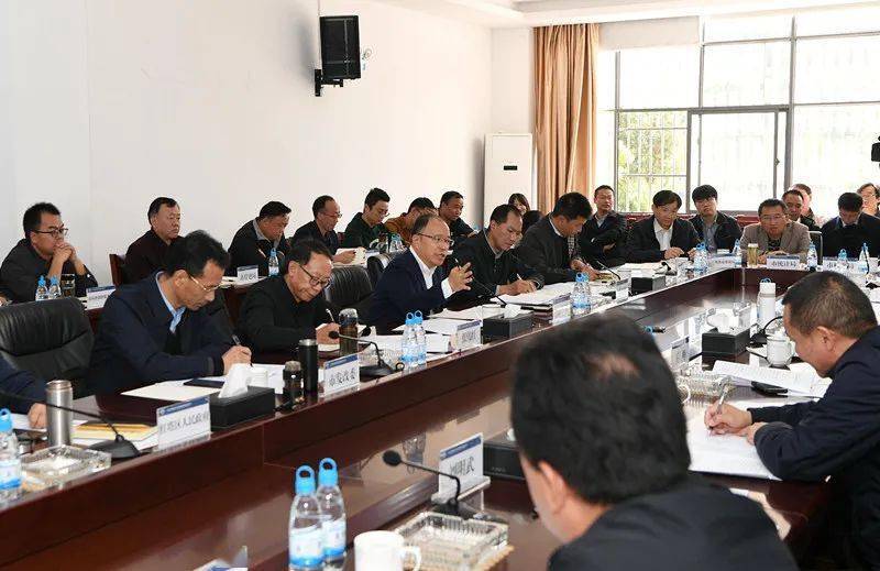 市政府与云南建投集团召开合作项目推进会
