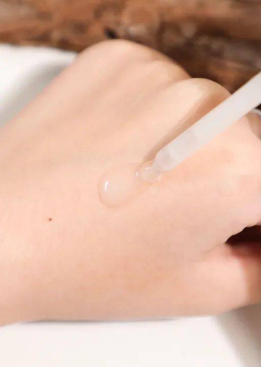 精华|惊了！小棕瓶平替竟然上位成功？