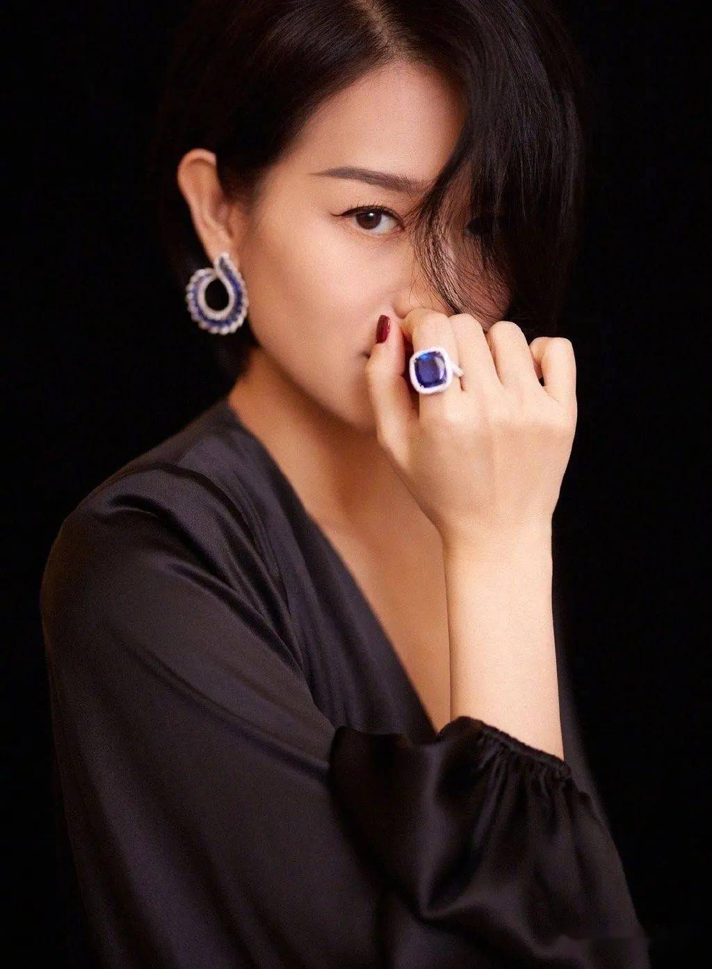 珠宝|女明星复出只拼业务能力？珠宝造型才是新“战场”！