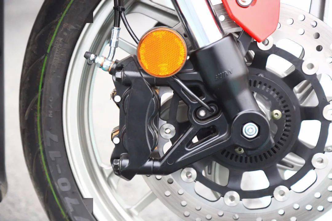 什么是单摇臂什么是后摇臂 ca8ea88546dc4239893e06b42408dccc.jpeg