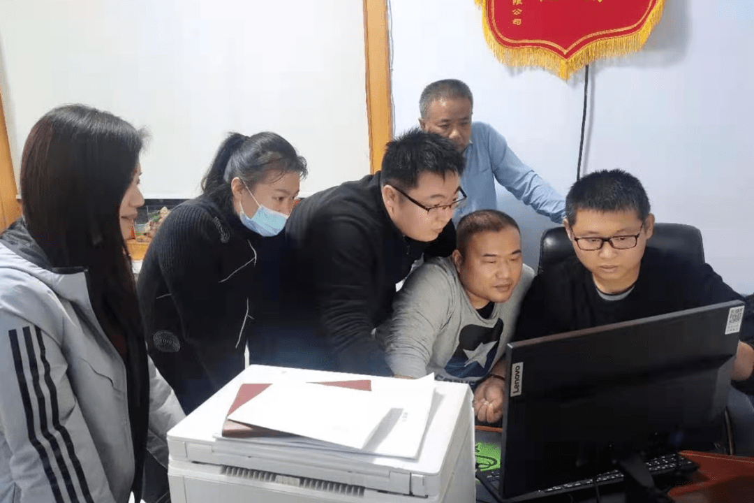 人口普查深夜_人口普查图片(3)
