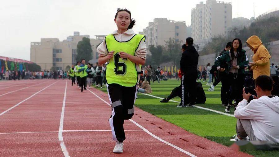巴东一中第14届体育节图片集锦