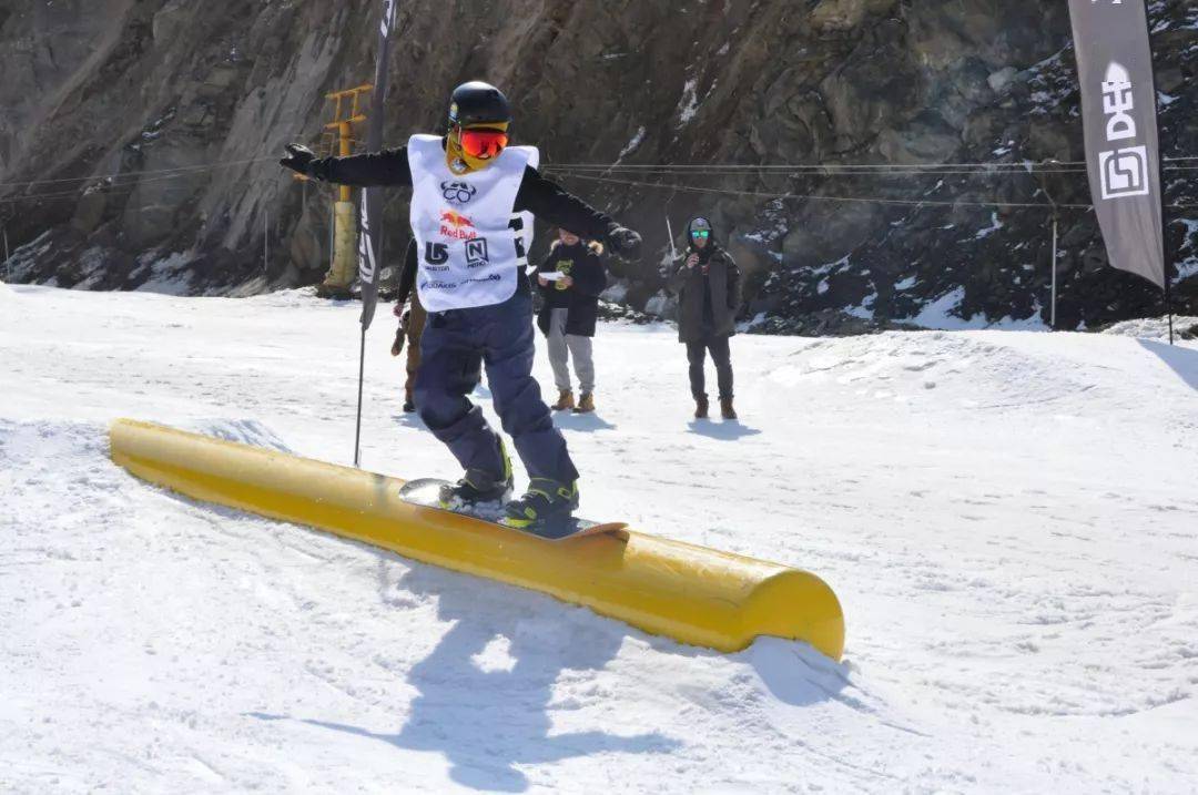 伏牛山滑雪首滑周等你来嗨!168元/人