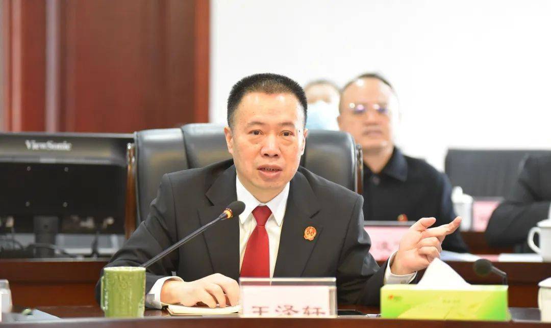重庆市九龙坡区法院党组书记,院长范晓明一行到我院考察调研