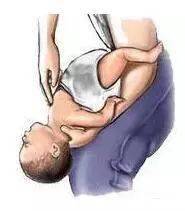 孩子|智商倒退成1岁，那些喂养孩子导致的悲剧……?心痛！3岁宝宝被如此哄逗后