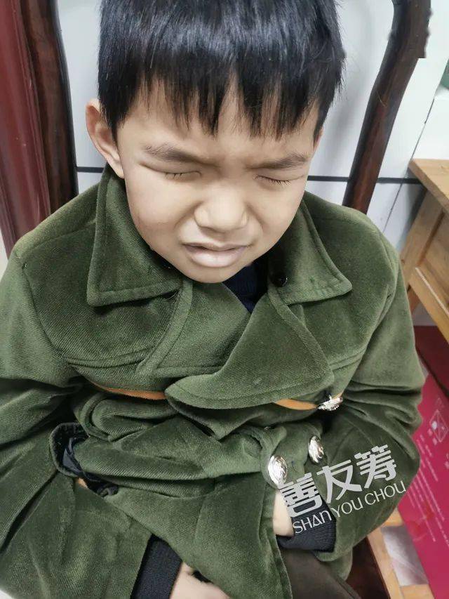 大儿子|辗转哀鸣，宝贝握紧妈妈的手，我心在流血，跪求好心人救救孩子，日后定回报社会，多行善事！小家庭支离破碎
