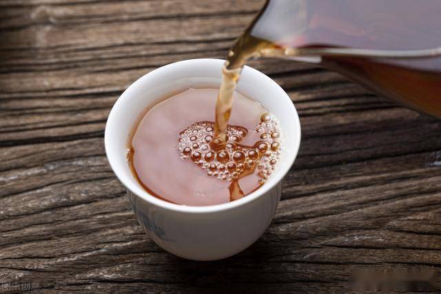 黄芪红茶