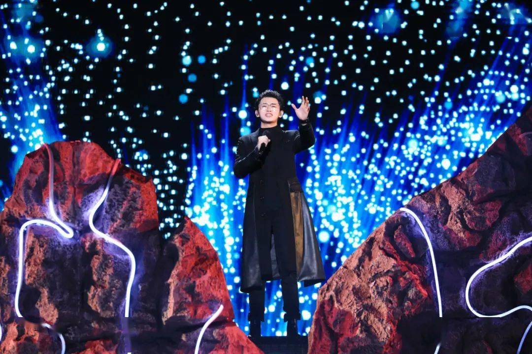 中国好声音2020选手_《中国好声音2020》总决赛如同“过场”,年轻女歌手