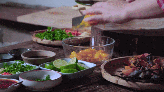 4327313322ba494eb4b69591f3f64a3d.gif