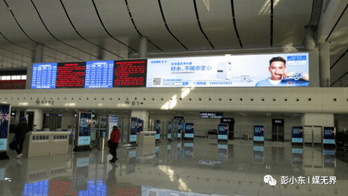 广告东gdp_创意广告(3)