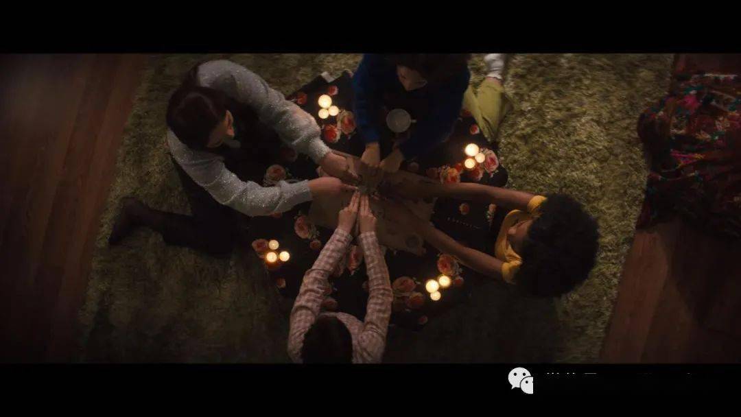 28美国【魔女游戏】她们希望召唤出鬼神来让自己糟糕的生活得到改变