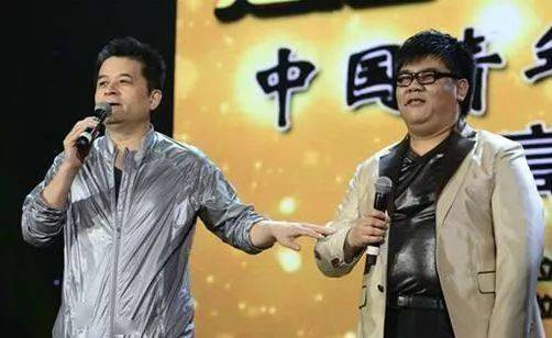 星光大道的总冠军盲人歌手杨光现状许多人竟好奇他的妻子
