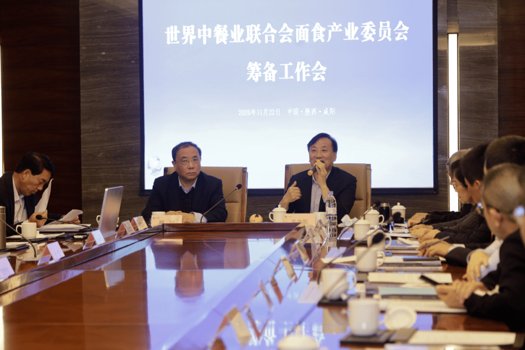 牛余新副总裁在讲话中衷心感谢大家的信任与支持,表示要在世界中餐业