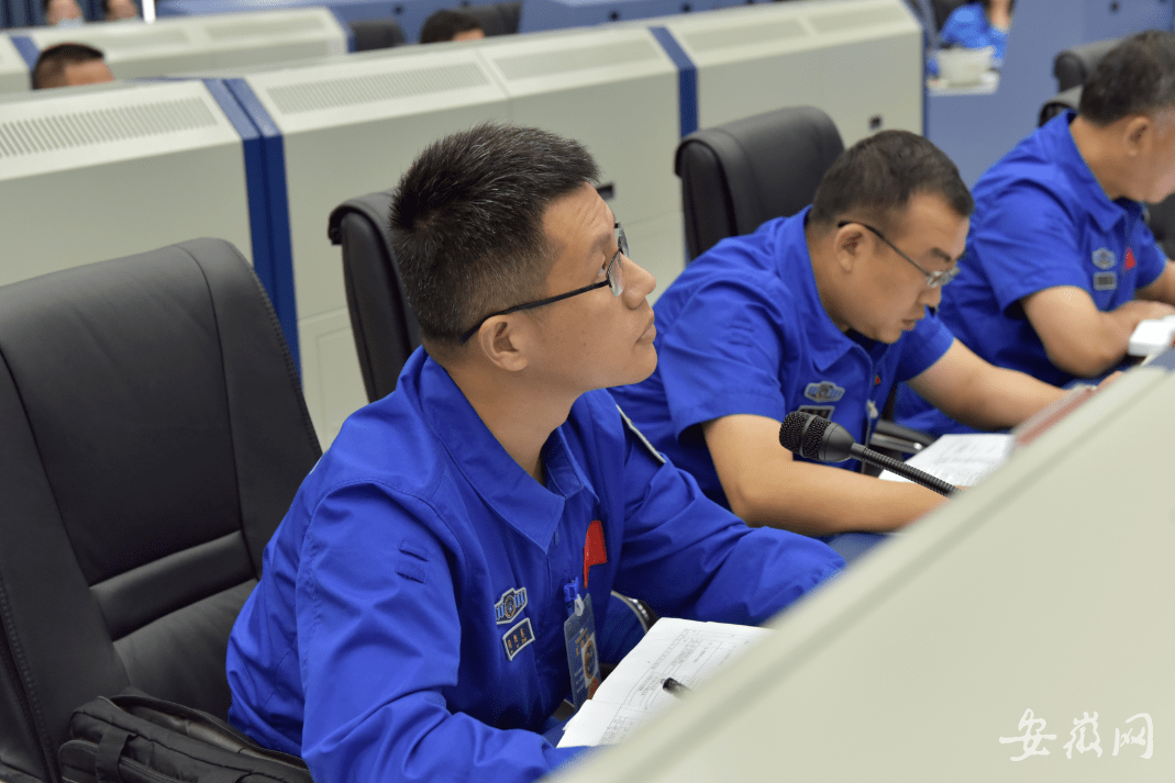 "嫦五"发射成功"01"号指挥员是咱六安人_胡旭东