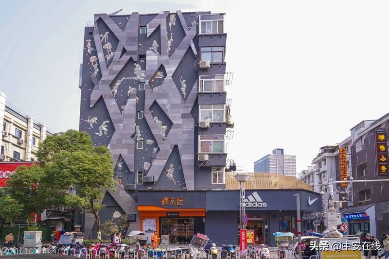 玩命猜成语半街半巷_看图猜成语