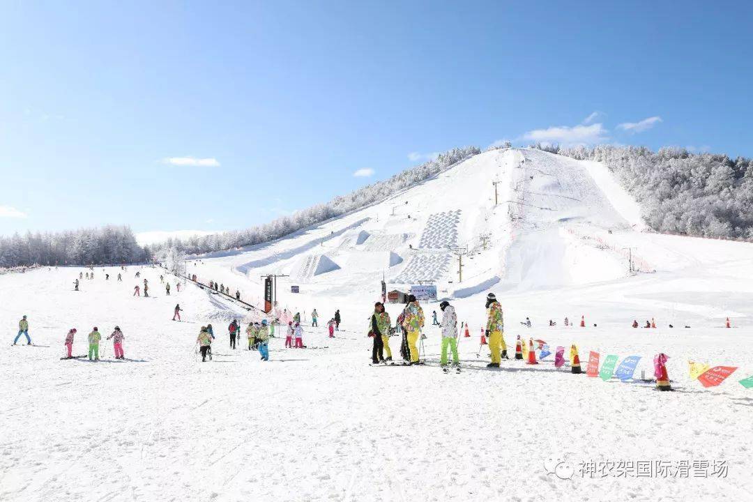 神农架国际滑雪场二日游128元/人(12月5日,仅此一班)