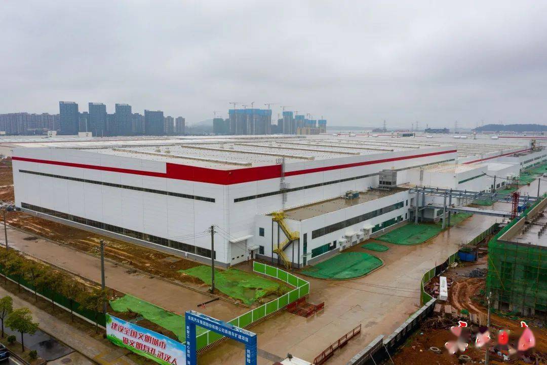东风云峰:2000名建设者抢收尾,明年2月试生产