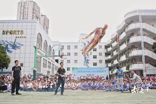 深圳市福田区莲花小学第一届健美节开幕式积极作为深入推进粤港澳大