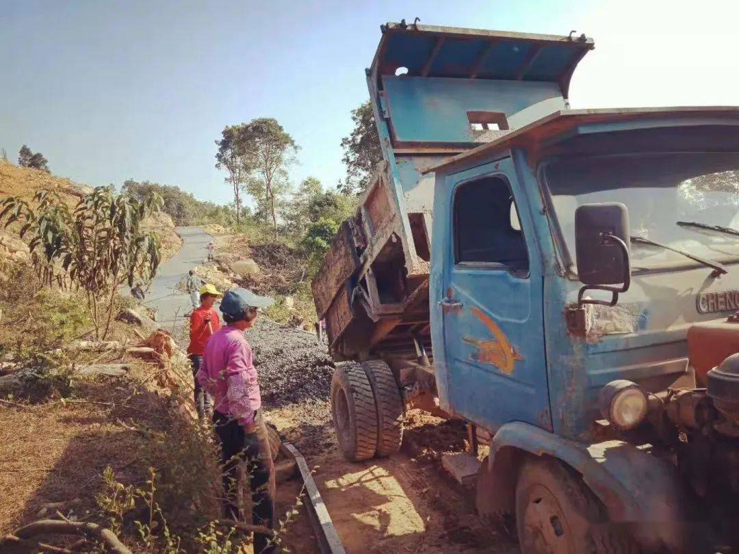 GDP添绿_爱绿护绿手抄报(2)