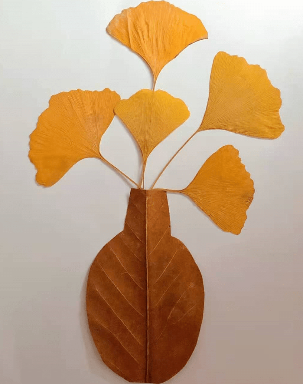 超级简单的银杏叶制作花瓶用今年的最后一片落叶做个手工画吧别辜负