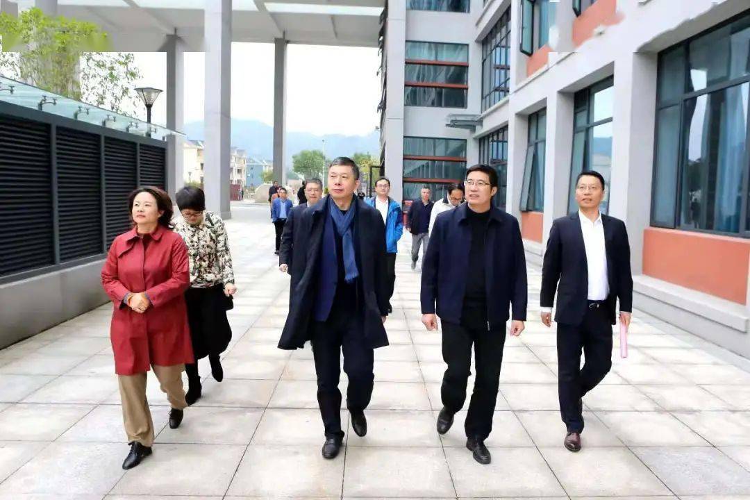 国家开放大学党委书记校长荆德刚来象山学院视察指导工作