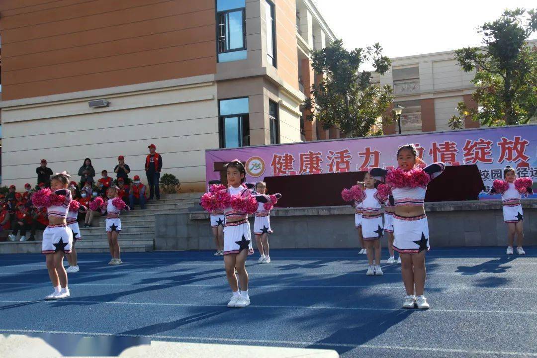 【微时光】邀您观看明溪县实验小学第二届体育健康节暨第四十二届校园